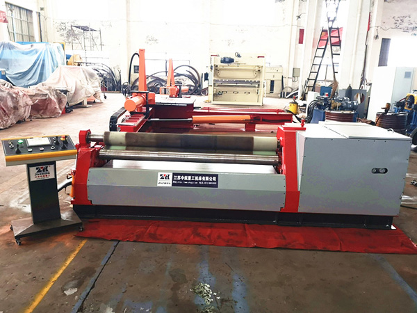 全自動四輥卷板機(jī) 全自動四輥卷板機(jī)